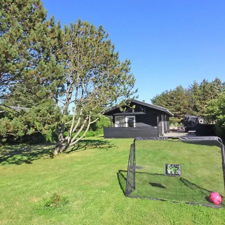 Eyer - 800m From The Sea In Nw Jutland By Interhome * Lokken